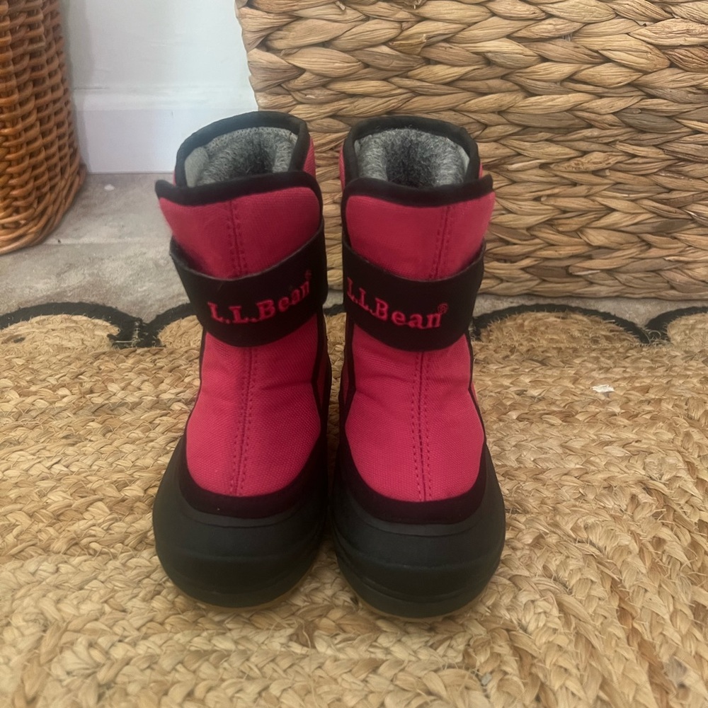 L.L. Bean vintage toddler 5 Pink and Black Snow Boots mint condition no flaws